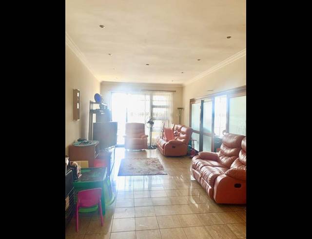 3 BEDROOM APARTMENT FOR SALE IN FORDSBURG